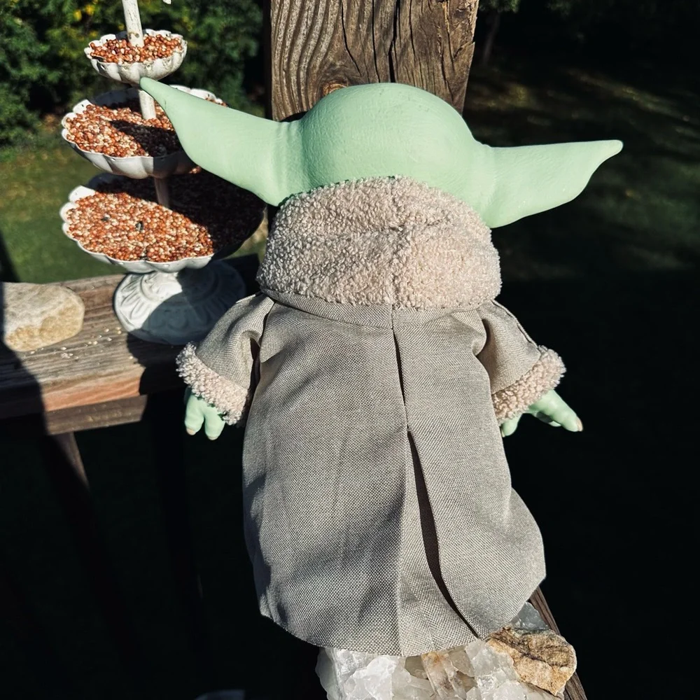 Star Wars Green and Gray Baby Yoda Doll. Grogu. Mandalorian - Picture 3 of 4